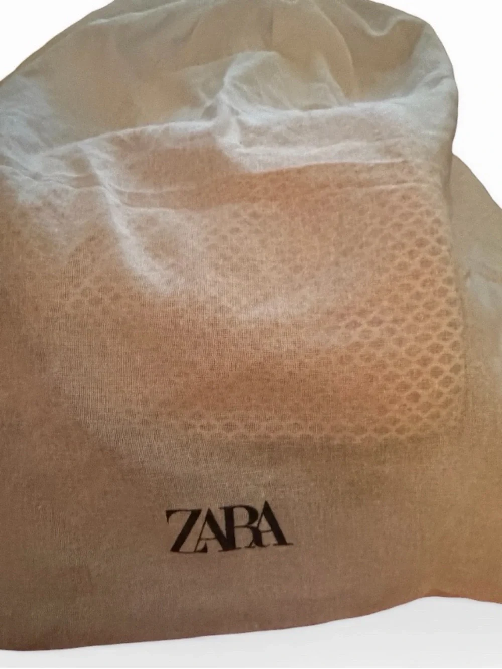NEW!  Zara Coral - Red Mesh Drawstring Bucket Bag with Brown Leather Trim - Picture 13 of 13
